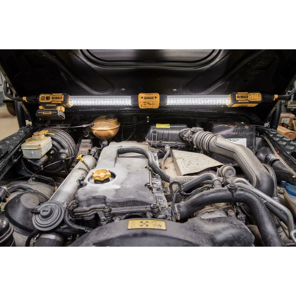 DeWALT 18V/12V XR Akkulygte Motorhjelm Solo - DCL045-XJ 5 DeWALT 18V/12V XR Akkulygte Motorhjelm Solo - DCL045-XJ - Billede 3