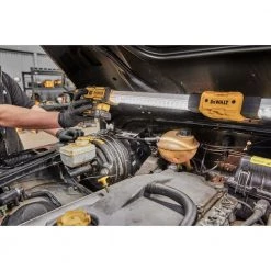 DeWALT 18V/12V XR Akkulygte Motorhjelm Solo - DCL045-XJ 13 DeWALT 18V/12V XR Akkulygte Motorhjelm Solo - DCL045-XJ -homeshop Salg unnamed file 363