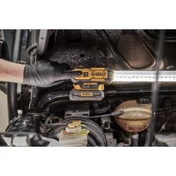 DeWALT 18V/12V XR Akkulygte Motorhjelm Solo - DCL045-XJ 14 DeWALT 18V/12V XR Akkulygte Motorhjelm Solo - DCL045-XJ -homeshop Salg unnamed file 364